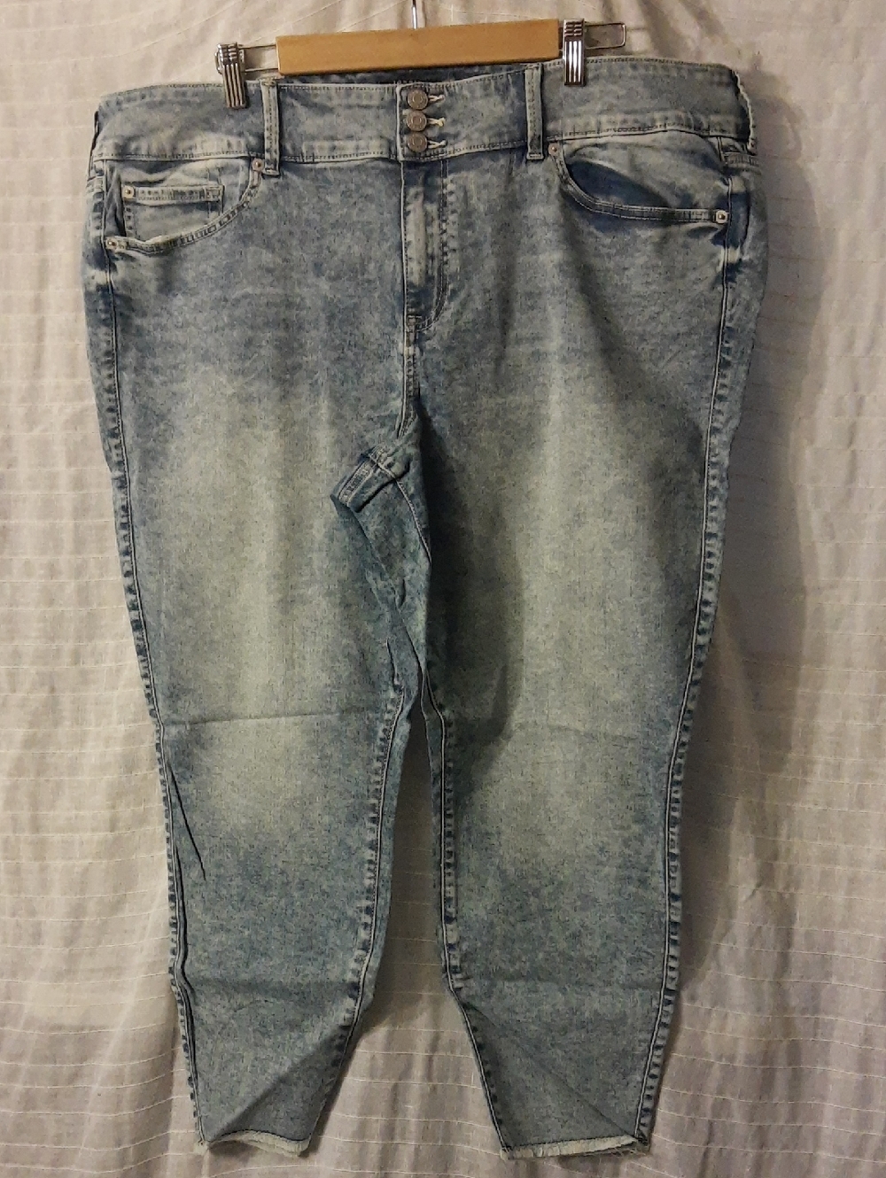 torrid Light Wash Skinny Jeans